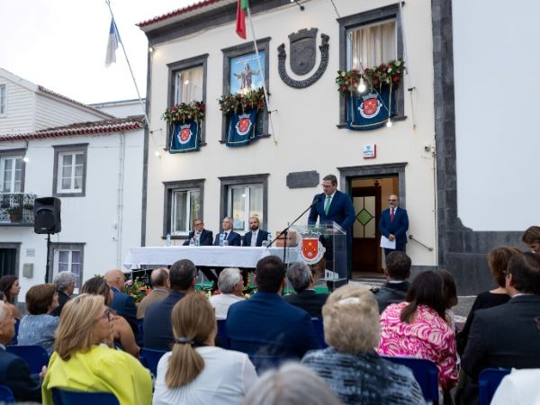 1757795891camara_rib_grande_Matriz_da_Ribeira_Grande_Celebra_518_Anos.jpg